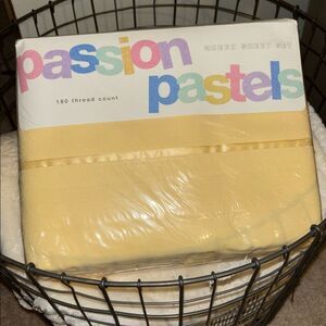 Passion Pastels Queen Sheet Set